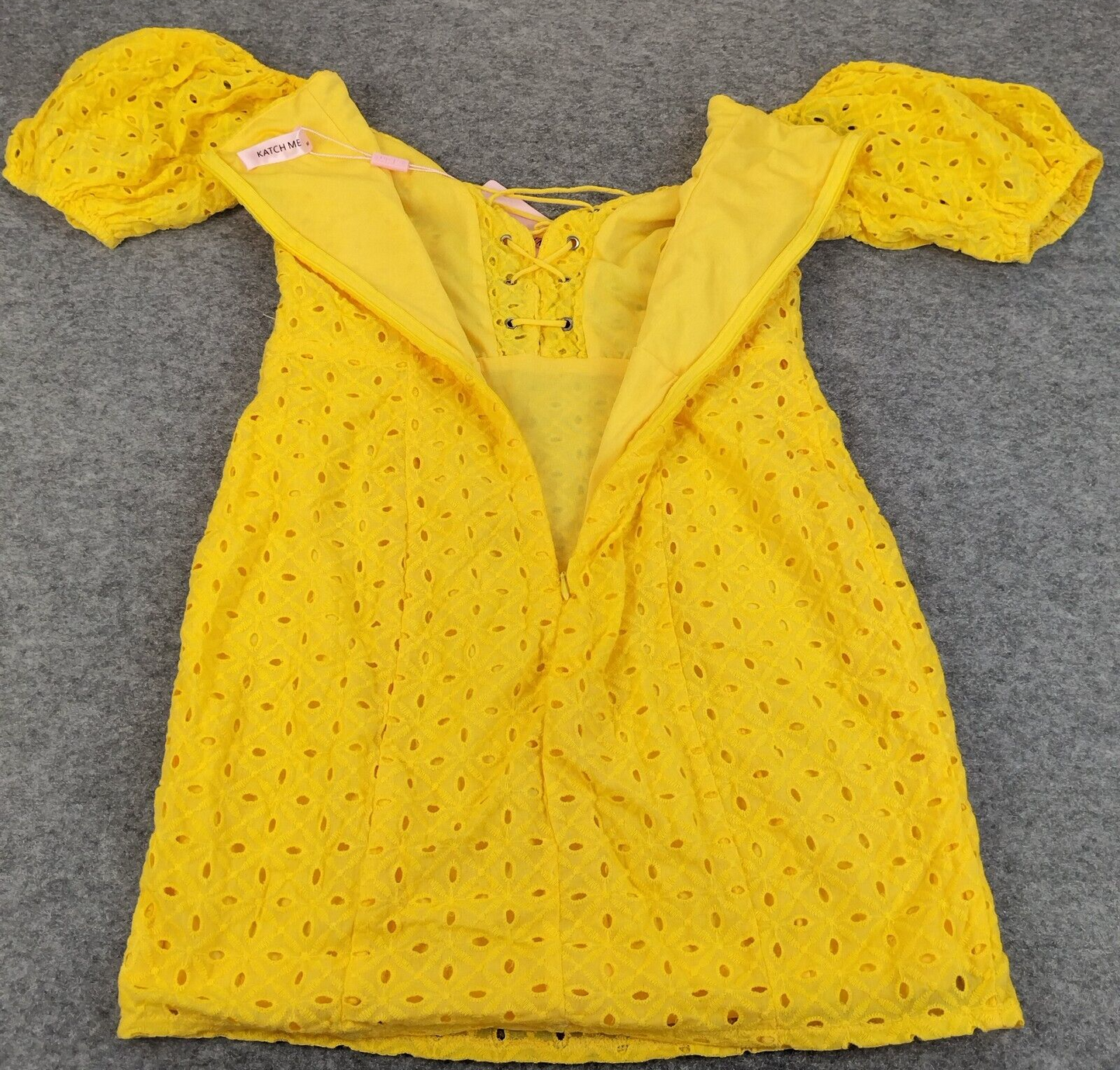 Katch Me Womens Yellow Scoop Neck Eyelet Front Tie Puff Sleeve Mini Dress Size M