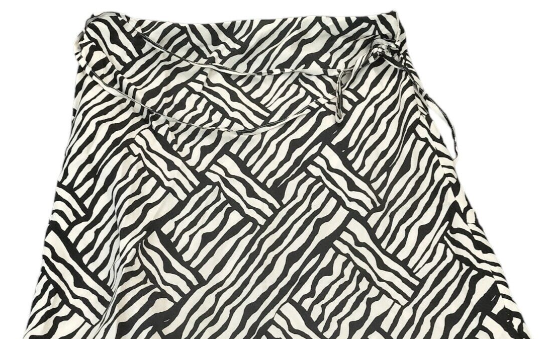 Marks & Spencer Women Black/White Viscose Geometric Pull On A-Line Skirt Size 12