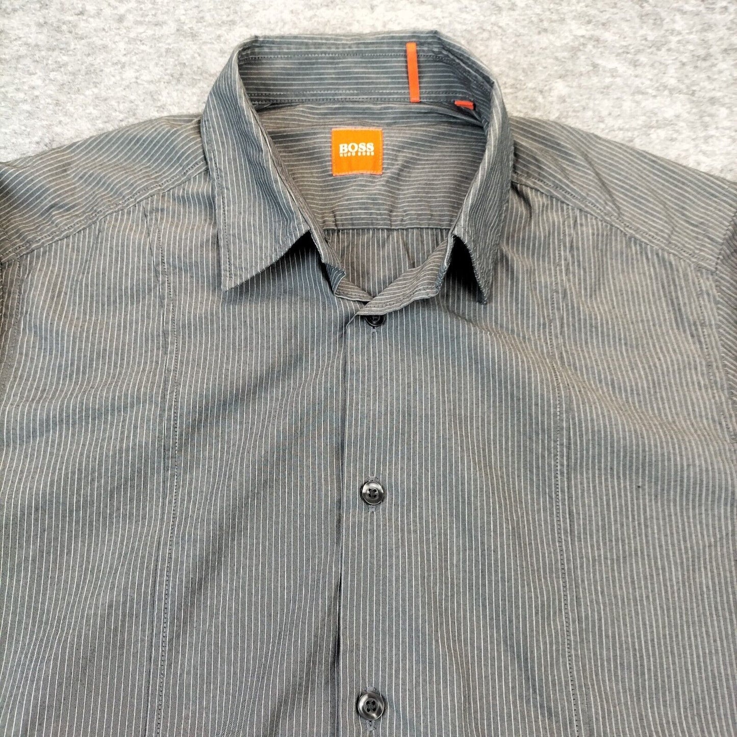 HUGO BOSS Mens Grey Striped Collared Back Plead Long Sleeve Button Up Shirt Sz M