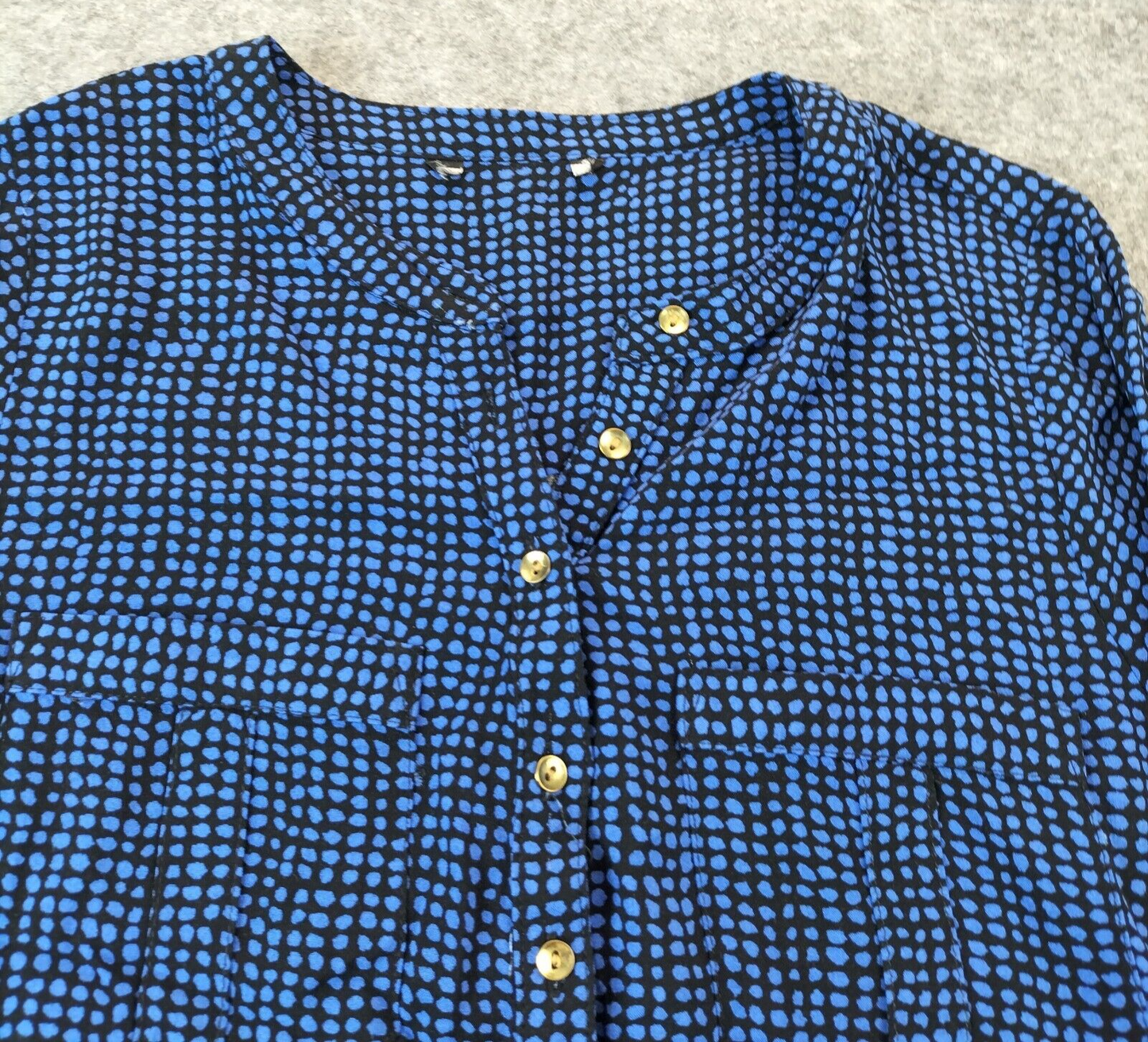 Peacocks Womens Blue Polka Dots V-Neck Pockets Cuffed Sleeves Top Size 14